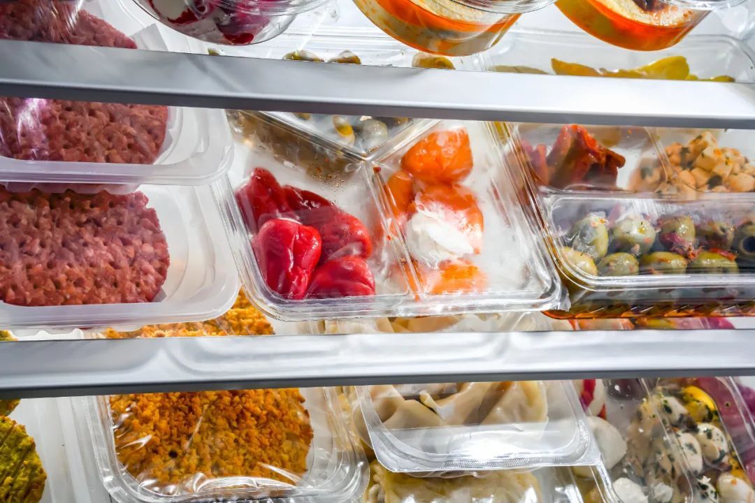 食品過期還能吃嗎,在保質期內一定安全嗎?